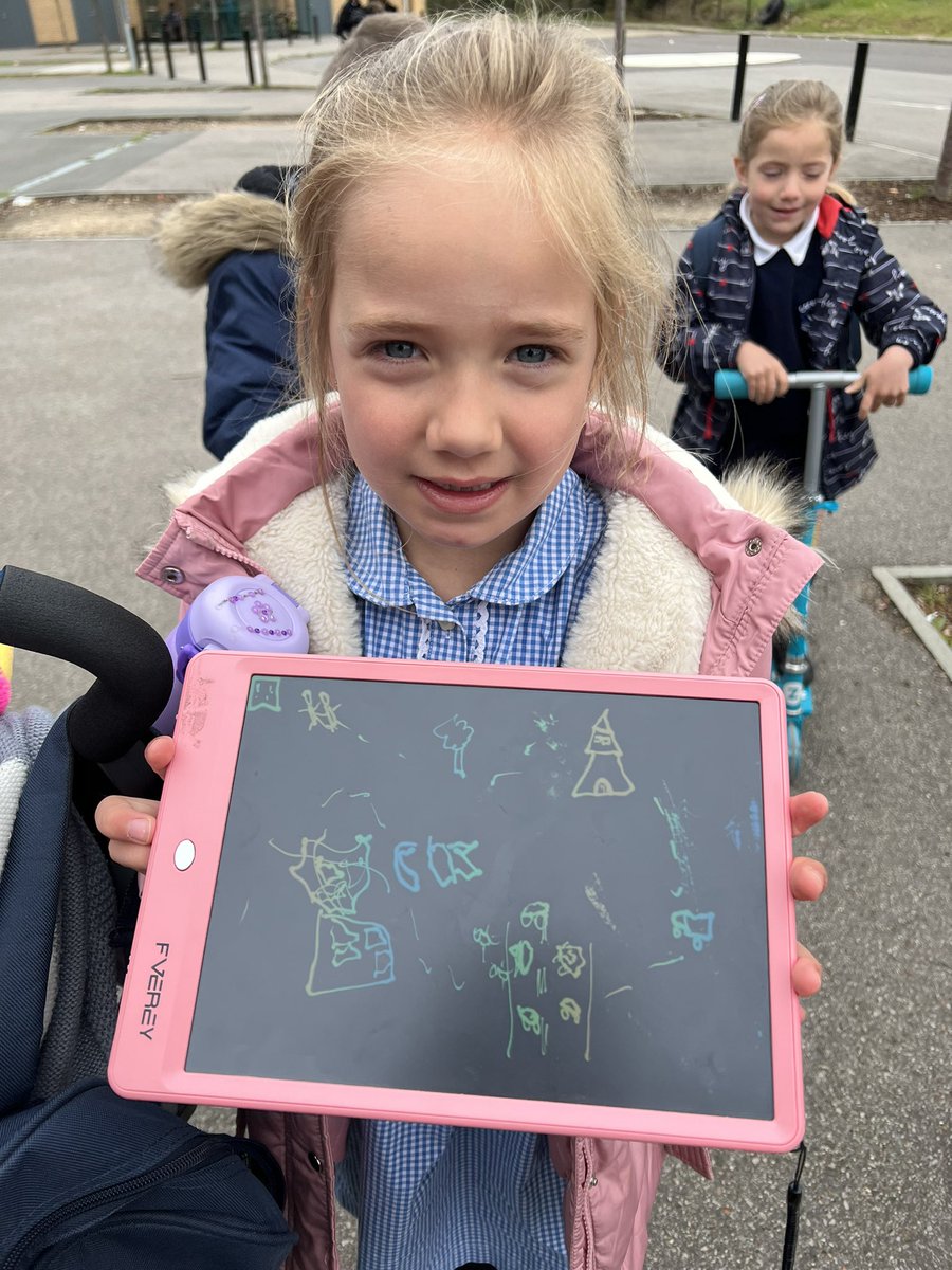 FrancescaKerr18's tweet photo. Today Robyn drew a map of our journey. Past the tree, by the church all the way to school @MrsDulwich @GoresbrookSc https://t.co/HgHLOrXnkC