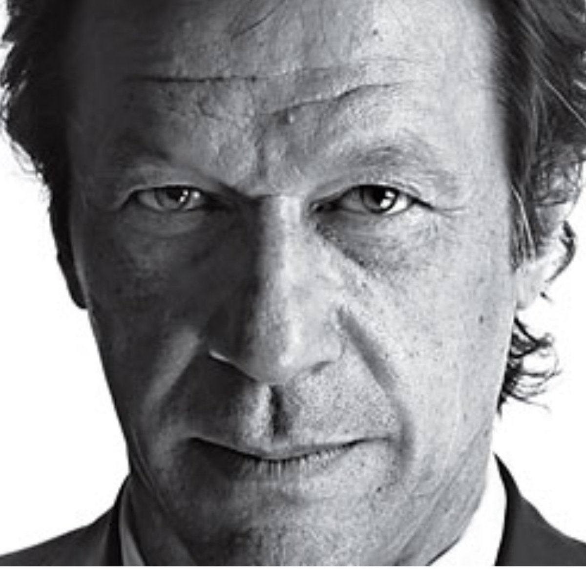 mshaanshahid's tweet photo. Haq per datay huway.. kabhi nahi jhukay..@ImranKhanPTI https://t.co/WmZ1sg8tjJ