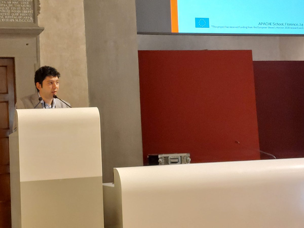 👏It's Valerio Serpente's turn with a speech about 'Sensitive and selective #electrochemical sensors for monitoring the atmosphere of display cases and crates in #museums'. Let's listen to this interesting subject!