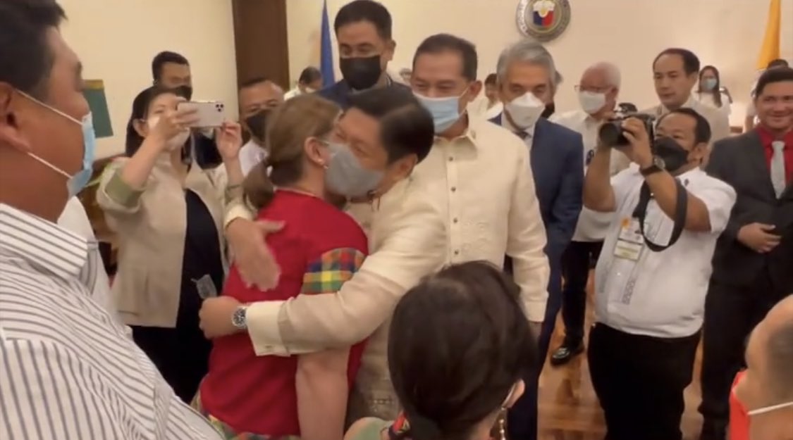 edupunay's tweet photo. UniTeam tandem of Bongbong Marcos - Sara Duterte hug each other at the holding room where they await official proclamation by Congress as winning president, VP #BilangPilipino2022 @PhilippineStar https://t.co/2dq8A6X93R