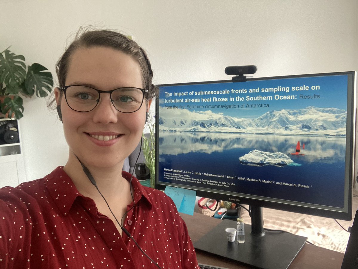Talked about the impact of submesoscale surface front and sampling frequency bias on turbulent heat flux in the Southern Ocean today at #EGU22. This is what it looked like on the other side. Thanks to the conveners and speakers OS1.10 is smooth and inspiring 🇦🇶🌊