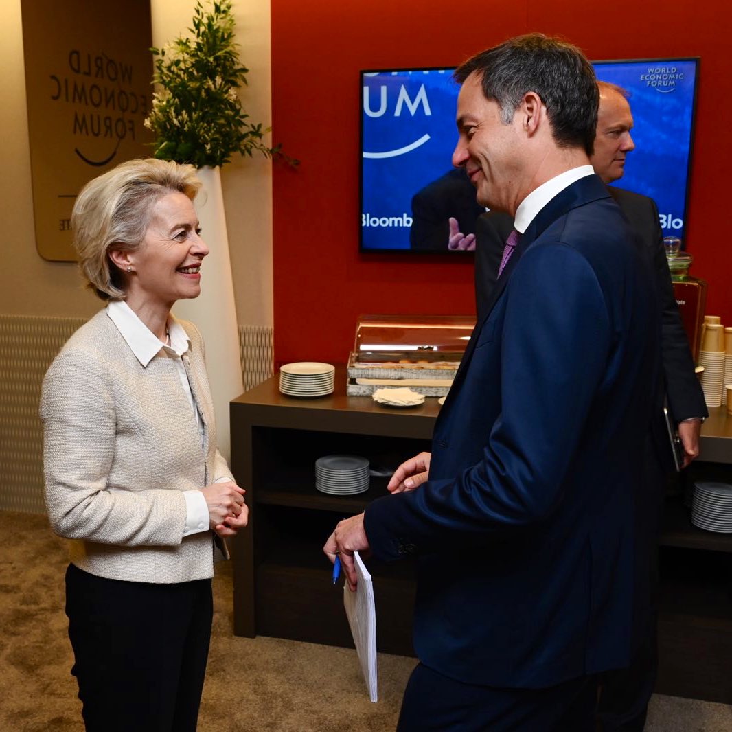 vonderleyen's tweet photo. With #REPowerEU and investments in renewables, we will gain our independence from Russian gas and oil and speed up the green transition. 

Now, we work closely together on strategies to deal with high energy prices.
 
Thank you for your ideas and commitment dear @alexanderdecroo https://t.co/YpxjvwvC06