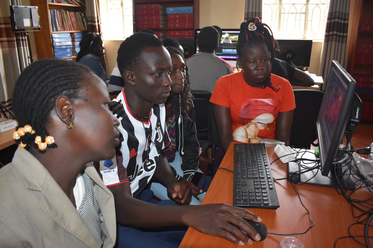 refugeelawproj's tweet photo. Assembling shots into coherent sequences it what our video advocacy trainees (Kiryandongo group) are up to for the rest of the week. This is the post-production (editing) stage of the film-making process where stories are weaved together to amplify voice &amp; create social change https://t.co/dCnkdvAacq
