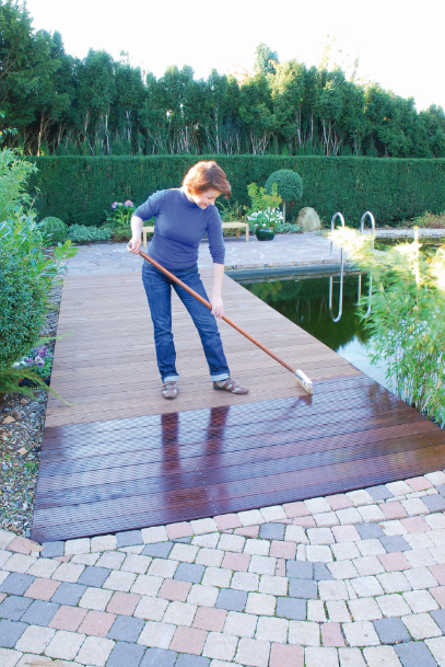 WithamGroup's tweet image. We are delighted to now be stocking Osmo Decking Oil – which provides a natural &amp;amp; protective finish for all hardwood &amp;amp; softwood decking. It contains UV filters &amp;amp; is breathable, so does not crack, peel or flake. 

See more at:
withamgroup.co.uk/osmo-decking-o…

#deckingoil #deckingproject