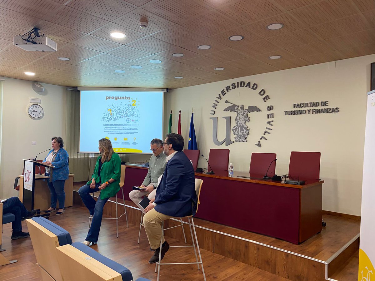 TurismoAND's tweet photo. 👉🏻 ‘Gestión, #Turismo y COVID’.

📌✈️ La viceconsejera de @TurismoAND, @NinaAngar, y el SG de #FAHAT, Rafael Barba, responden hoy a preguntas de alumnos de @us_ftf. 🙌🏻

🔛 Jornada #Pregunta2 en el marco de la cátedra de  💡#TurismoInteligente de @unisevilla ▶️ https://t.co/Ridg0dCkam