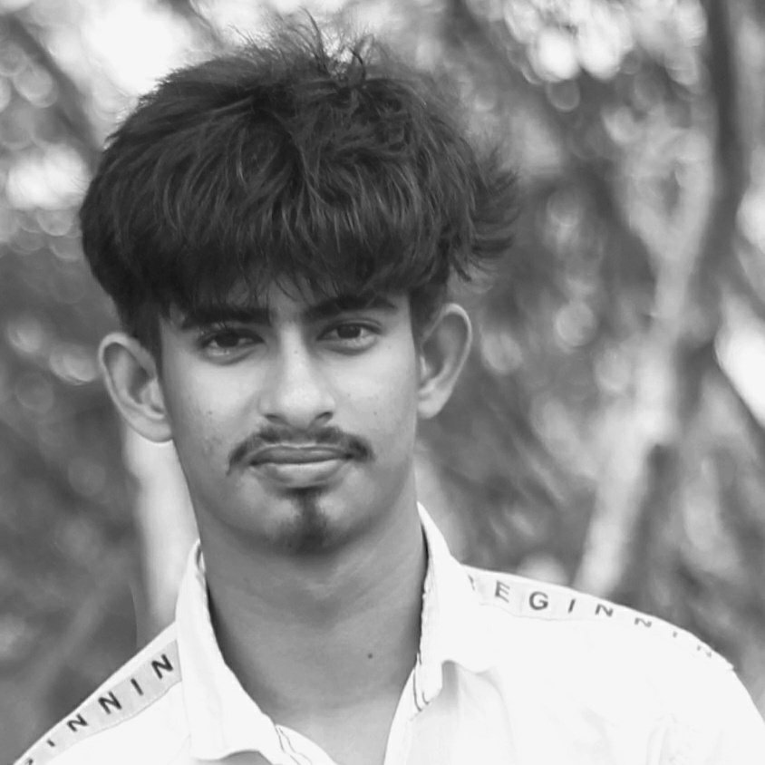 Rtrahat333Rt's tweet photo. #NewProfilePic https://t.co/LbQvdyb2nF