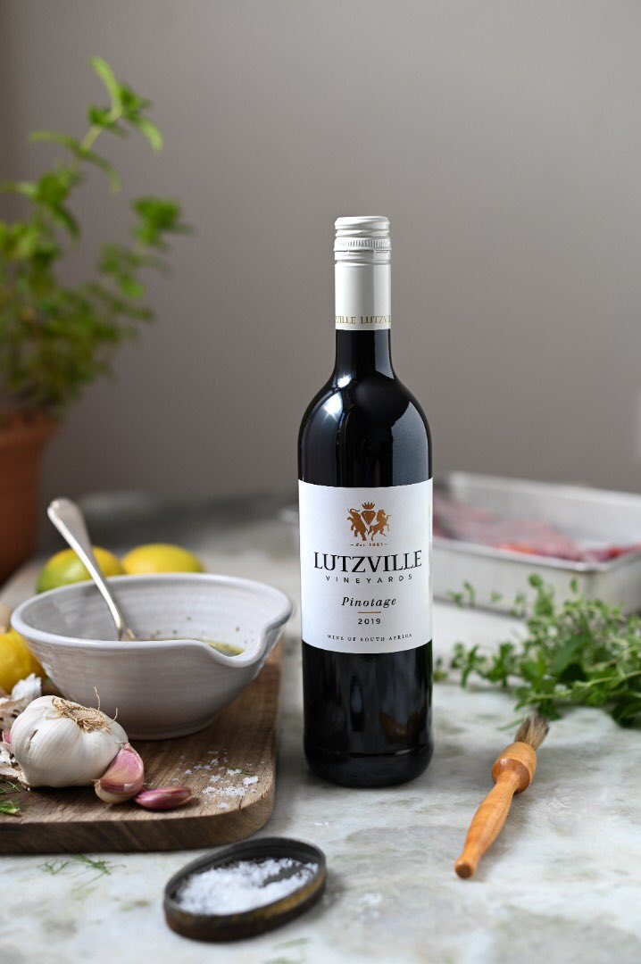 FineBrandsBW's tweet photo. On today’s episode of #WineWednesday we bring you the Lutzville Pinotage 2019 

A ‘proudly South African’ cultivar showing aromas of ripe cherry, raspberries and plum with vanilla and spicy undertones. This juicy and well-balanced wine rewards with an elegant mouthfeel. https://t.co/Z5sfepY3Xo