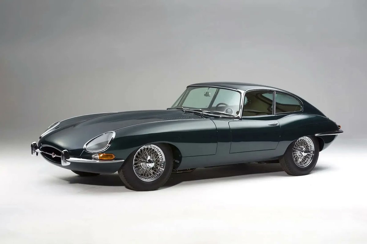 rafiqelmansy's tweet image. Jaguar E-Type 1961
Design is amazing! It lets you explore both the form and function, the problem and solution, and the people and the business. It is the most interesting journey of ideas.
#DesignDiaries