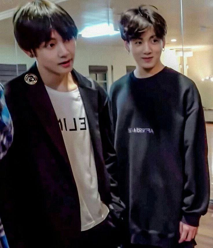 jeonjli's tweet photo. — покажи мне, кто тебя обидел, малыш? https://t.co/JT0UoLJISZ