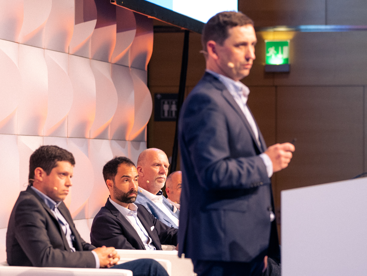 FTTHCouncilEU's tweet photo. Expert speakers from our sponsors @CorningOpComm @EMTELLE @PrysmianGroup and @FujikuraEurope exhibitors just signed-off this 19th edition of the FTTH Conference, discussing #fibre network planning, design & architecture for improved efficiency, performance and flexibility
#FTTH22 https://t.co/bWUEmZYkej