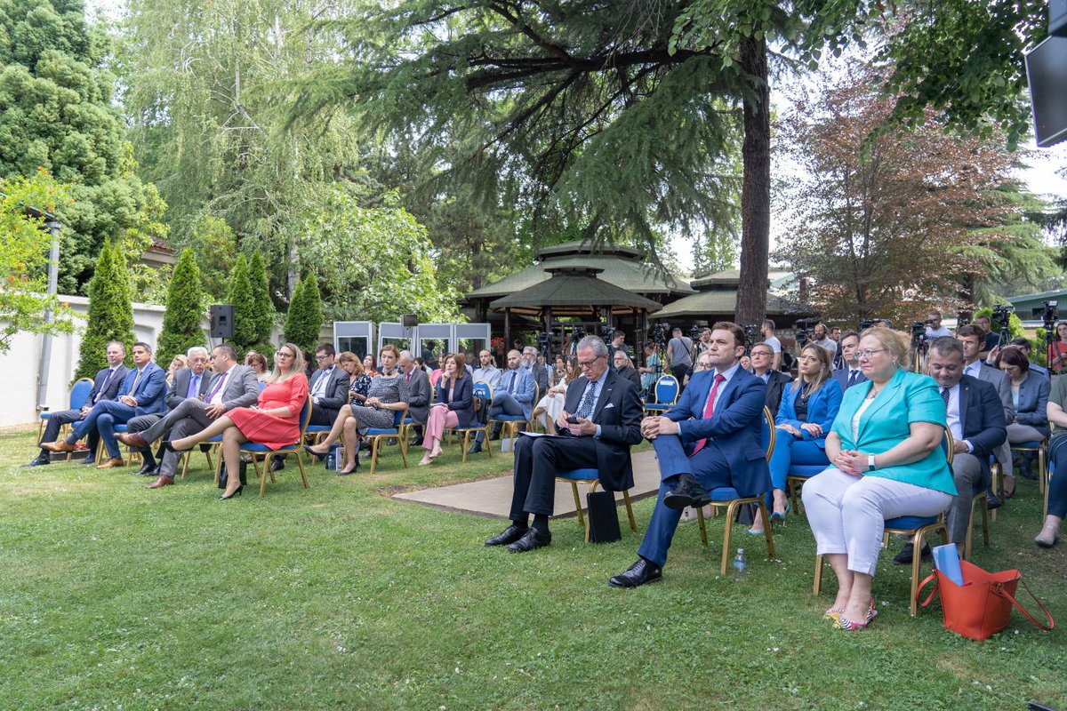 Bujar Osmani tweet media