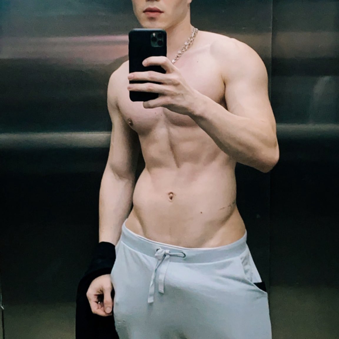 VERZANI on X: GUSTAVO ROCHA 🤤 Nudes • Famosos • OnlyFans  t.coVX6wwV6RPR  X