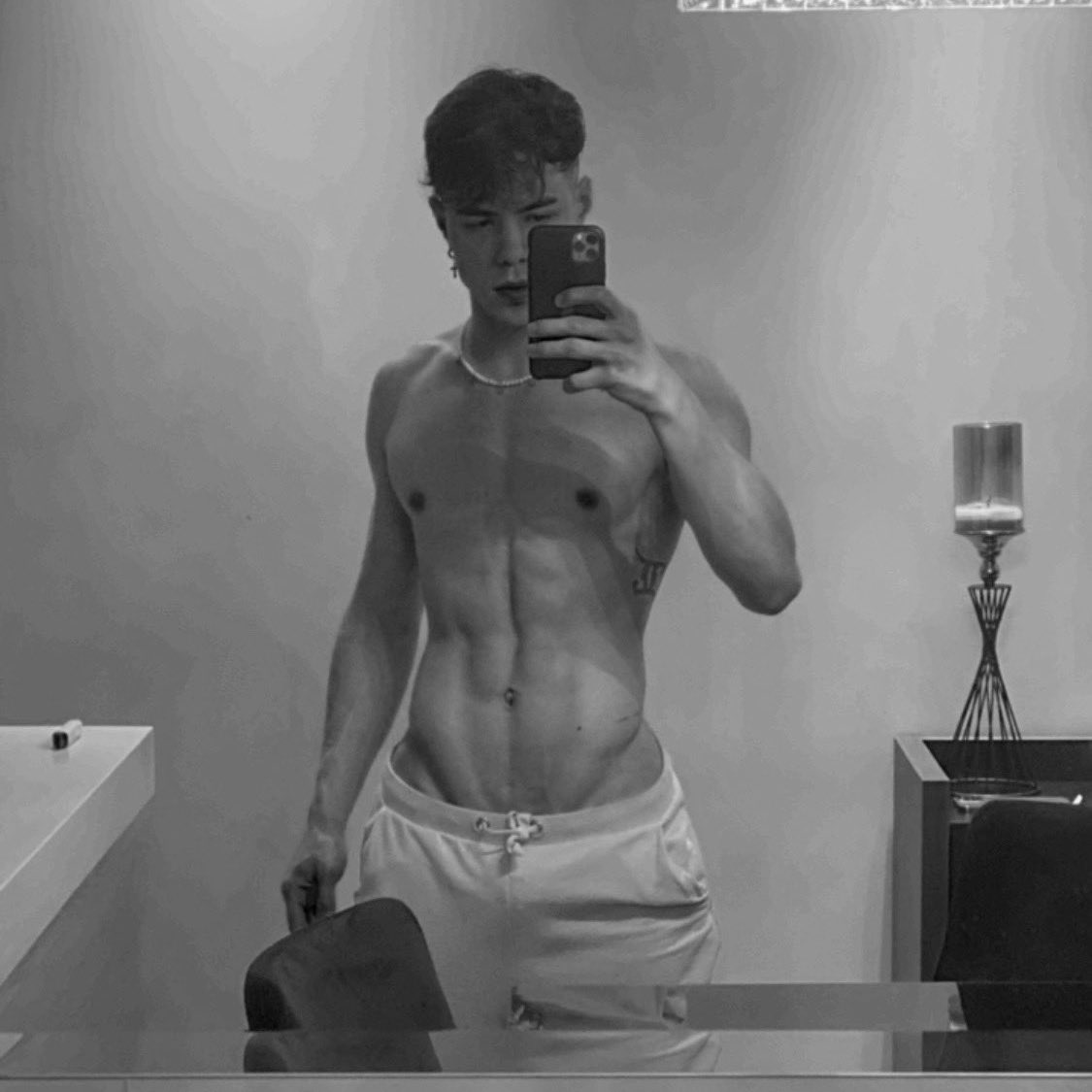 VERZANI on X: GUSTAVO ROCHA 🤤 Nudes • Famosos • OnlyFans  t.coVX6wwV6RPR  X