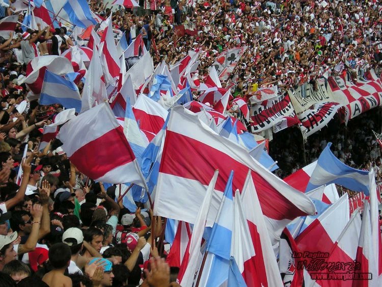 RiverLPM's tweet photo. ¡FELIZ DÍA DE LA PATRIA! 

🇦🇷⚪🔴⚪🇦🇷 https://t.co/WBrjuN6AO2