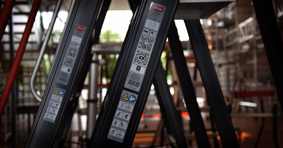 Handleiding kwijt? | 🤷‍♂️

Relax, veel van onze producten zijn voorzien van een QR-code, die je rechtstreeks naar onze handleidingen stuurt. Jouw Altrex handleiding, altijd digitaal bij de hand. Handig! 🖐🏼