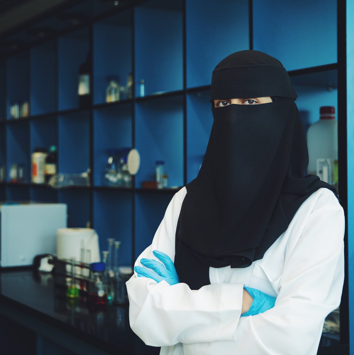 s_wksa's tweet photo. الباحثة غيداء التويجري 
تم نشر بحثها في تطبيقات الفضاء عن وقود أقل سُميّة للمركبات الفضائية، وبذلك تكون أول خريجة ينشر بحثها في مجال الفضاء في كلية العلوم. 
وهو تعاون بين جامعة الفيصل ومركز التميز للملاحة الجوية والفضائية في مدينة الملك عبدالعزيز للعلوم والتقنية.
#سعوديات_مبدعات https://t.co/9iglpJpIvt