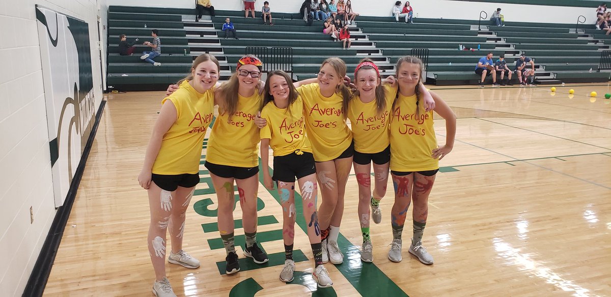 CSTWildcatsMS's tweet photo. 1, 2, 3, DODGE BALL!  7th grade end of year tradition under way. #cstfinishline #opsmomentsthatmatter https://t.co/gX7n1vHj7s