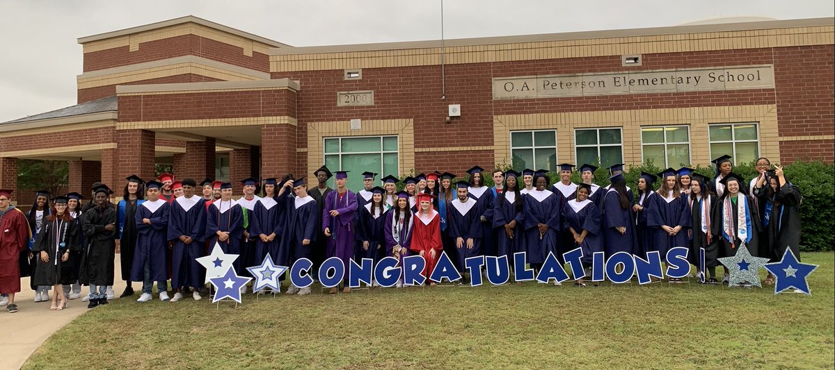 Senior walks at Peterson Elementary! ⁦<a href="/2022EatonEagles/">Eaton Eagles 2022</a>⁩ ⁦<a href="/EatonHighSchool/">Eaton Eagles</a>⁩