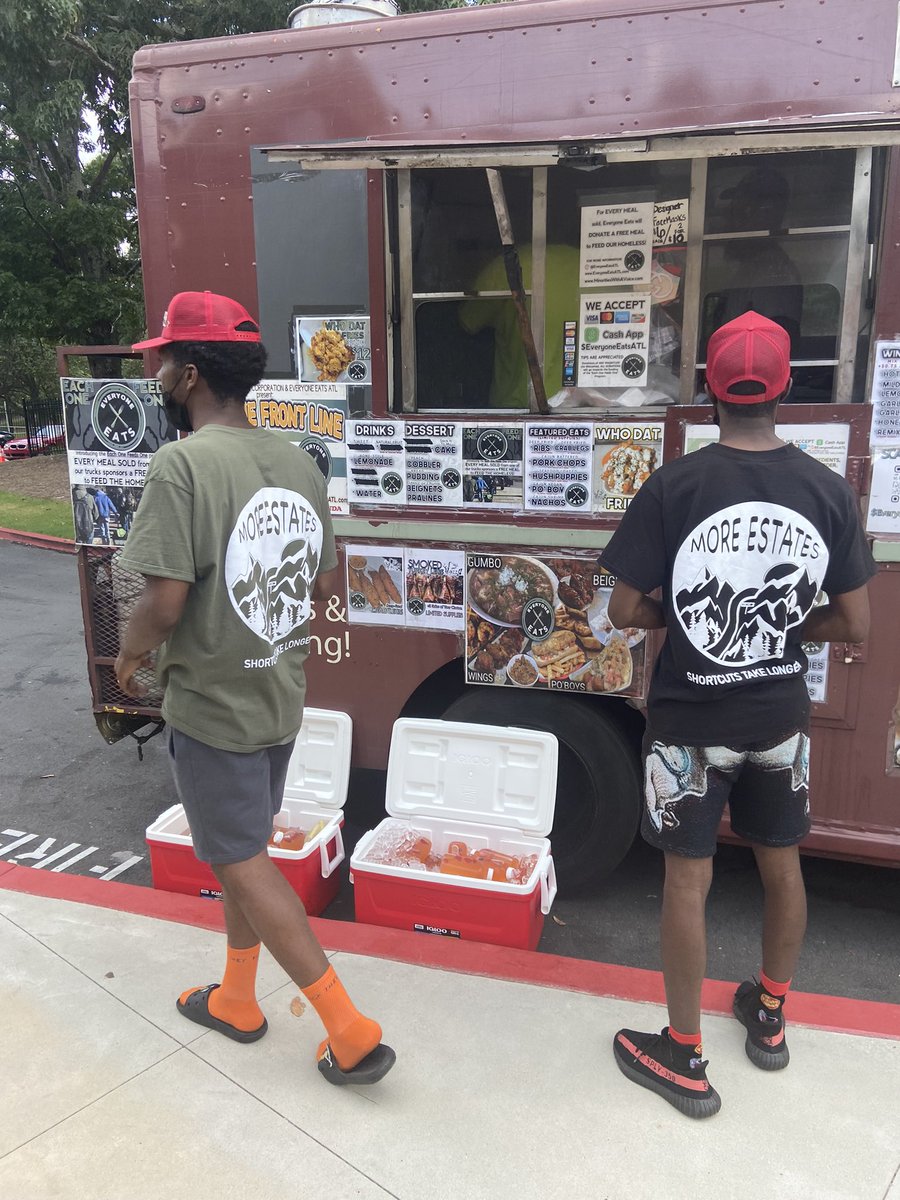 MoreEdterprise's tweet photo. ME & My Brothers Flipped a Dub and Made a Switch without Switching Up.
#10Summers
THANK YOU FOR BUILDING WITH USโข๏ธ @sirHASHington @Aus10Powers @everyoneeatsatl @fruitjuicetogo @TheHashClubLLC https://t.co/8w6fPd0vja