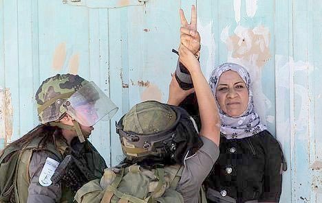 malak_quds's tweet photo. Stand up for what you believe in even if you're standing alone.
#freedom https://t.co/mq3ekNvtG2