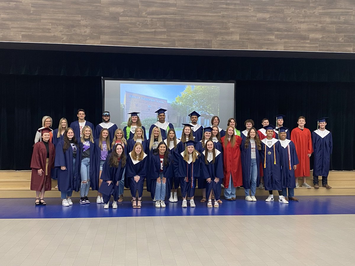 Senior walks at Haslet Elementary! ⁦<a href="/2022EatonEagles/">Eaton Eagles 2022</a>⁩ ⁦<a href="/EatonHighSchool/">Eaton Eagles</a>⁩