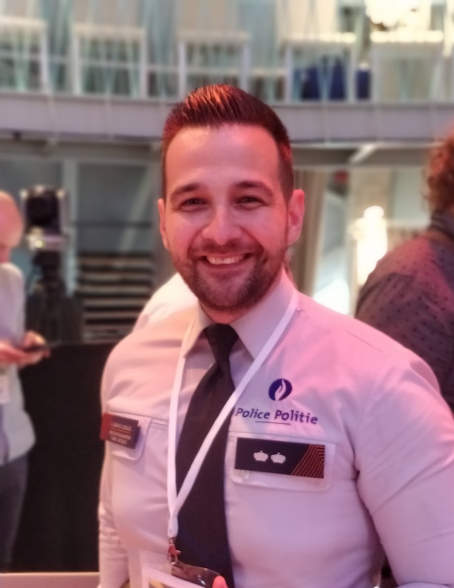 BeSafeBEL's tweet photo. Nous sommes heureux qu'à la conférence organisée dans le cadre de #RespectMutuel, nous recevrons également Dimitri de la @policefederale en tant que représentant de son métier de sécurité! Bienvenue Dimitri ! https://t.co/sThpMEtj1u