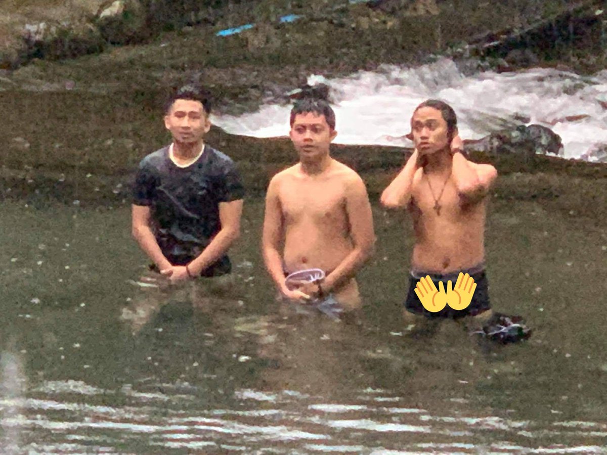 buttcheeks2022's tweet photo. fresh na fresh

#grade11
#WalangKasingSarap
#GawaNiMamaAtPapa
#BasainNgSukaAngNanunuyongLumpia https://t.co/mh7JiMZk9C