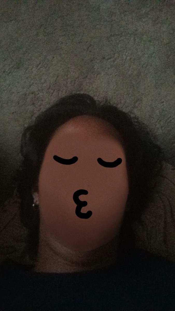 IrisDacal's tweet photo. I'm horny rn. https://t.co/g90rXD9rPY