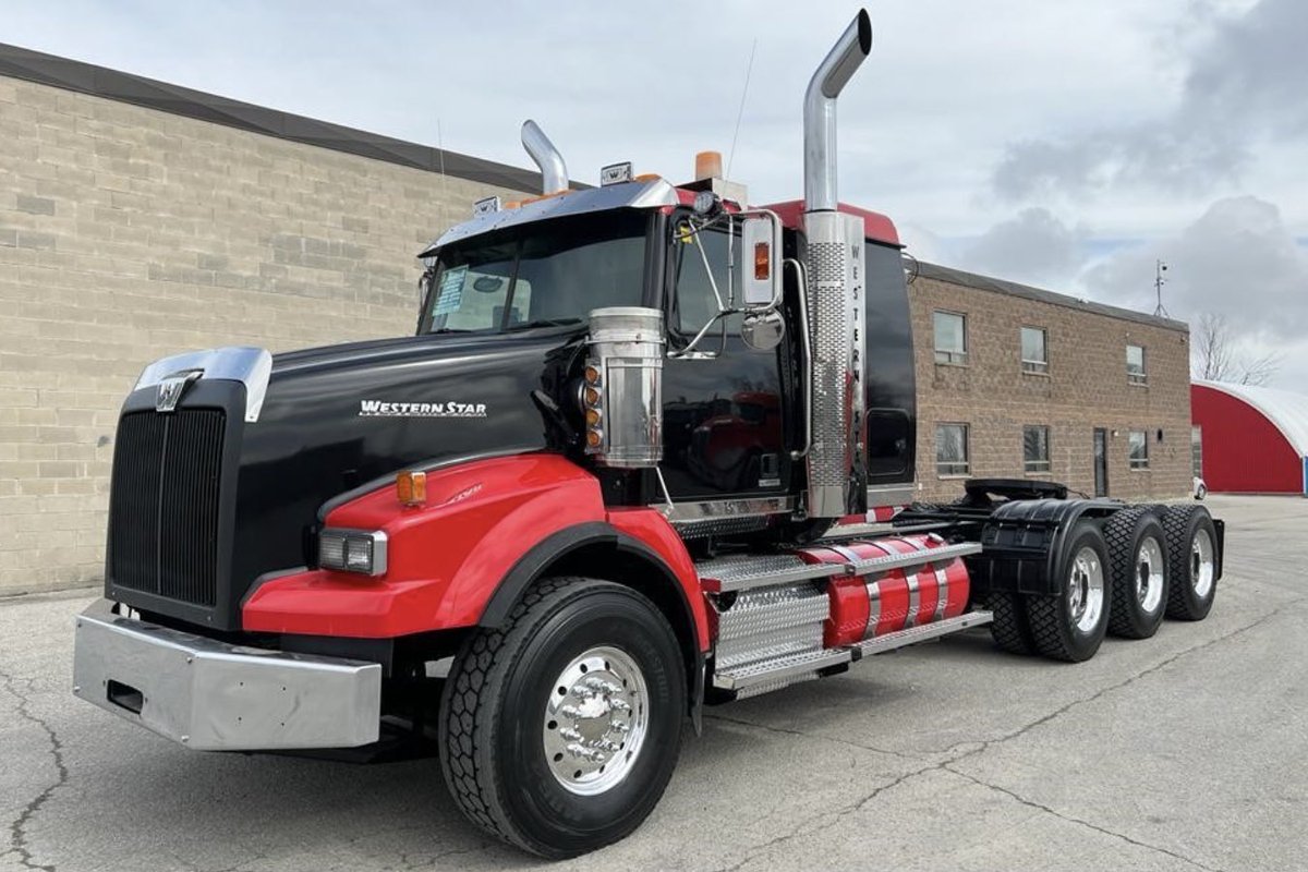 BudandTonys's tweet photo. #WesternStarWednesday ⭐️ Find what you need for your Western Star ⭐️ $AVE on Your First Purchase &amp; Check Out FREE Shipping Offers  >>> https://t.co/yLjfwLmW19

#WesternStar #TruckDriver #Trucking #OwnerOperator #WesternStarTruck https://t.co/quoVbDlmbL