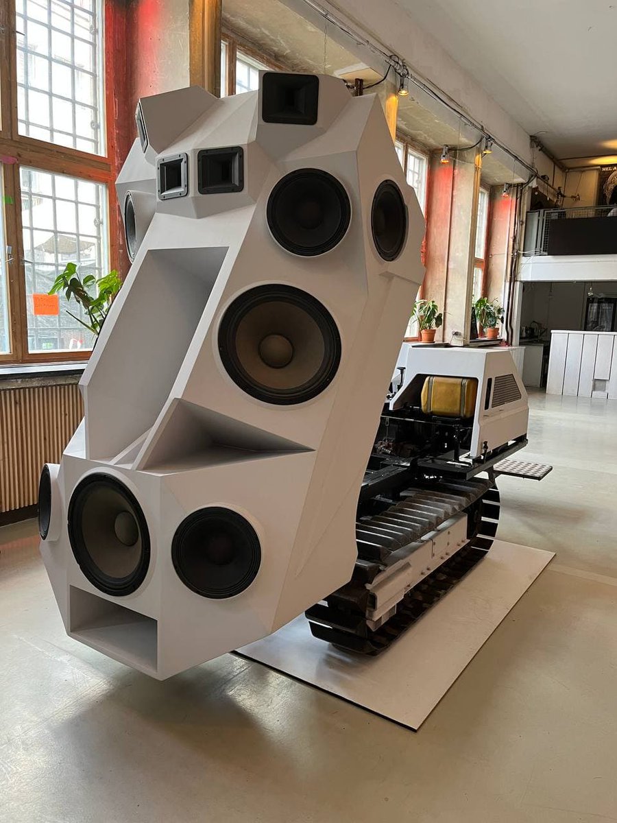 We dispatched our very own <a href="/timothycbkr/">Timothy Becker</a> to #NFTBERLIN2022  and he found strange pieces of #NFT history, a speaker tank and the largest darkroom of #Berlin there as it seems. Who's helping him out with a deep chat on generative art? <a href="/NFTBERLINteam/">NFTBERLIN</a>
