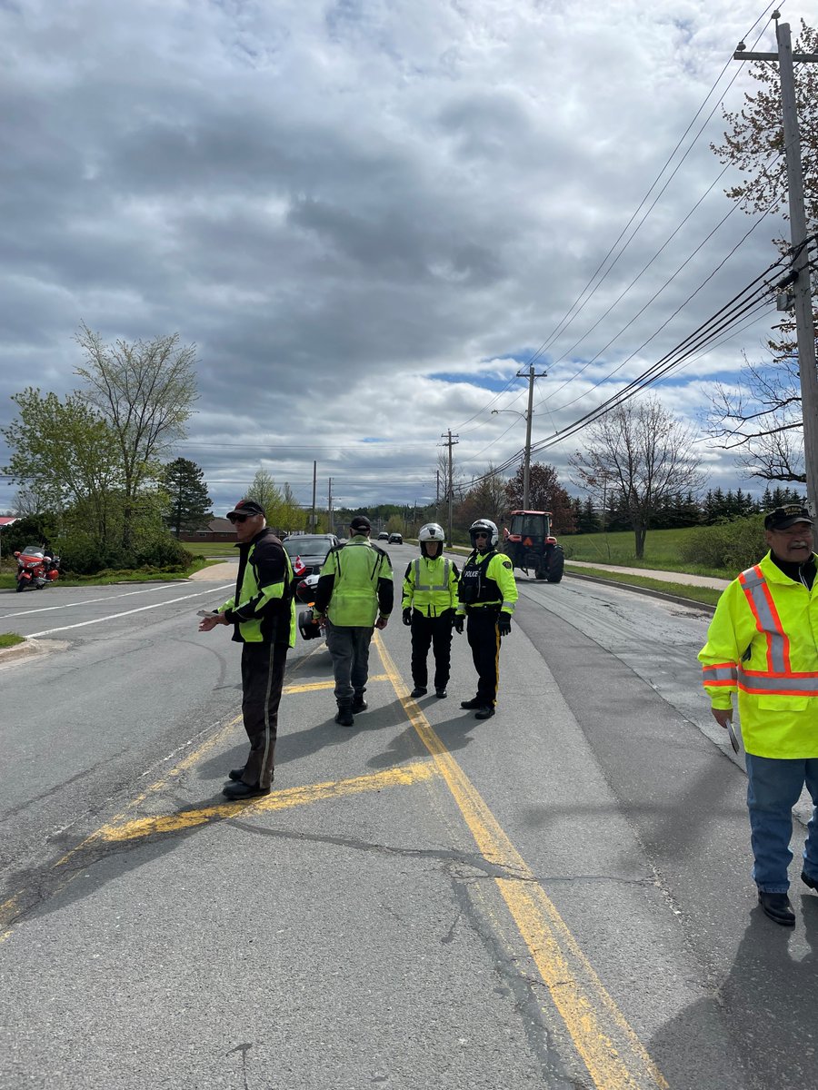 SafetyNS's tweet photo. Last week in Windsor we had 13 members from the three associations handing out May Motorcycle awareness pamphlets to motorists. This is an annual event in various locations throughout Nova Scotia. We have trainers who participate as well as SSNS providing handout pamphlets. 👍🏍 https://t.co/JRNb2xtvAx