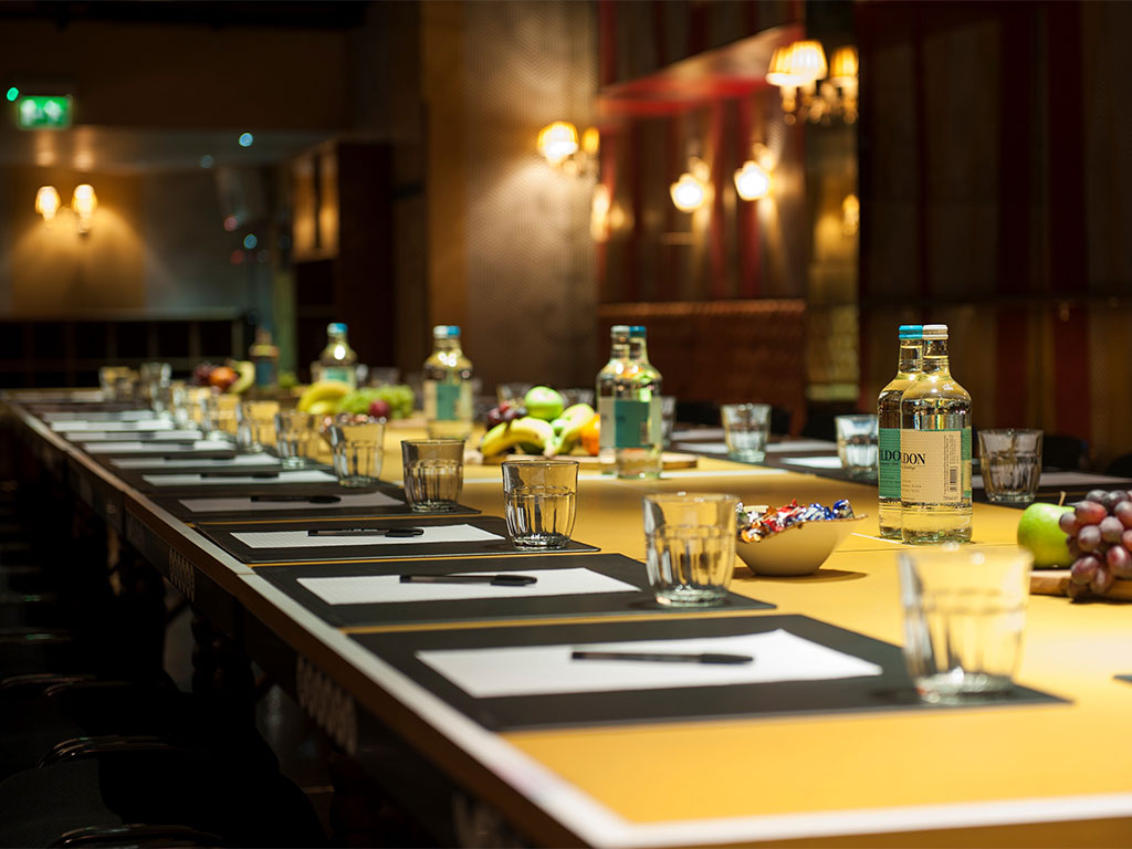 FEATURED VENUE: BOUNCE - Farringdon  (<a href="/bouncepingpong/">Bounce</a>) has the perfect blend between work and play. Apart from their excellent ping-pong facilities, they also have several flexible rooms for meetings, conferences or corporate parties.  bit.ly/38HjuqK