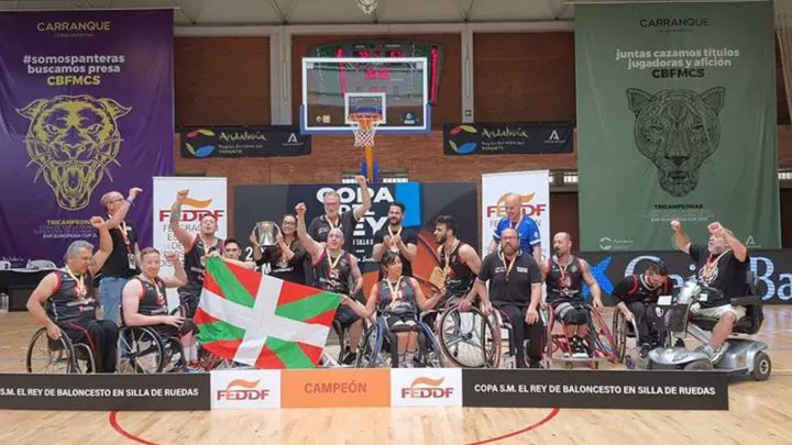 live_vuvuzela's tweet photo. Ayer tuvimos #LiveBSR y #Futsalísimas 🏀⚽

😕 ¿Te lo perdiste? ¡No pasa nada! 😎
👇 𝗔𝗾𝘂𝗶́ 𝗽𝘂𝗲𝗱𝗲𝘀 𝘃𝗲𝗿𝗹𝗼𝘀 𝘀𝗶𝗲𝗺𝗽𝗿𝗲 𝗾𝘂𝗲 𝗾𝘂𝗶𝗲𝗿𝗮𝘀: 

#LiveBSR 📺 https://t.co/a97dCmVhTx
#Futsalísimas 📺 https://t.co/pdgNxsaxyA

#CorreLaVoz | https://t.co/9n6EGq1o8h https://t.co/iaaf98o9tM