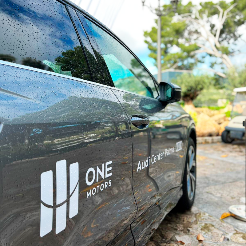 AudiCenterPalma's tweet photo. Es un placer ser patrocinadores oficiales del #MallorcaRealEstateSummit, el evento de referencia del sector residencial en Baleares organizado por @borbalancom y @ElEconomicoUH.

#AudiCenterPalma