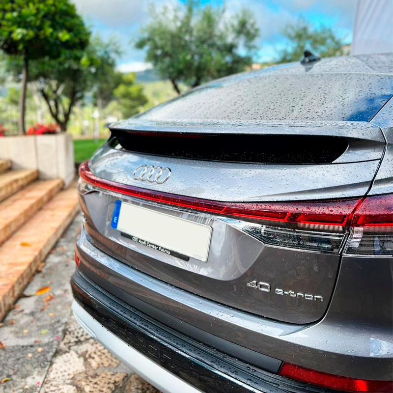 AudiCenterPalma's tweet photo. Es un placer ser patrocinadores oficiales del #MallorcaRealEstateSummit, el evento de referencia del sector residencial en Baleares organizado por @borbalancom y @ElEconomicoUH.

#AudiCenterPalma