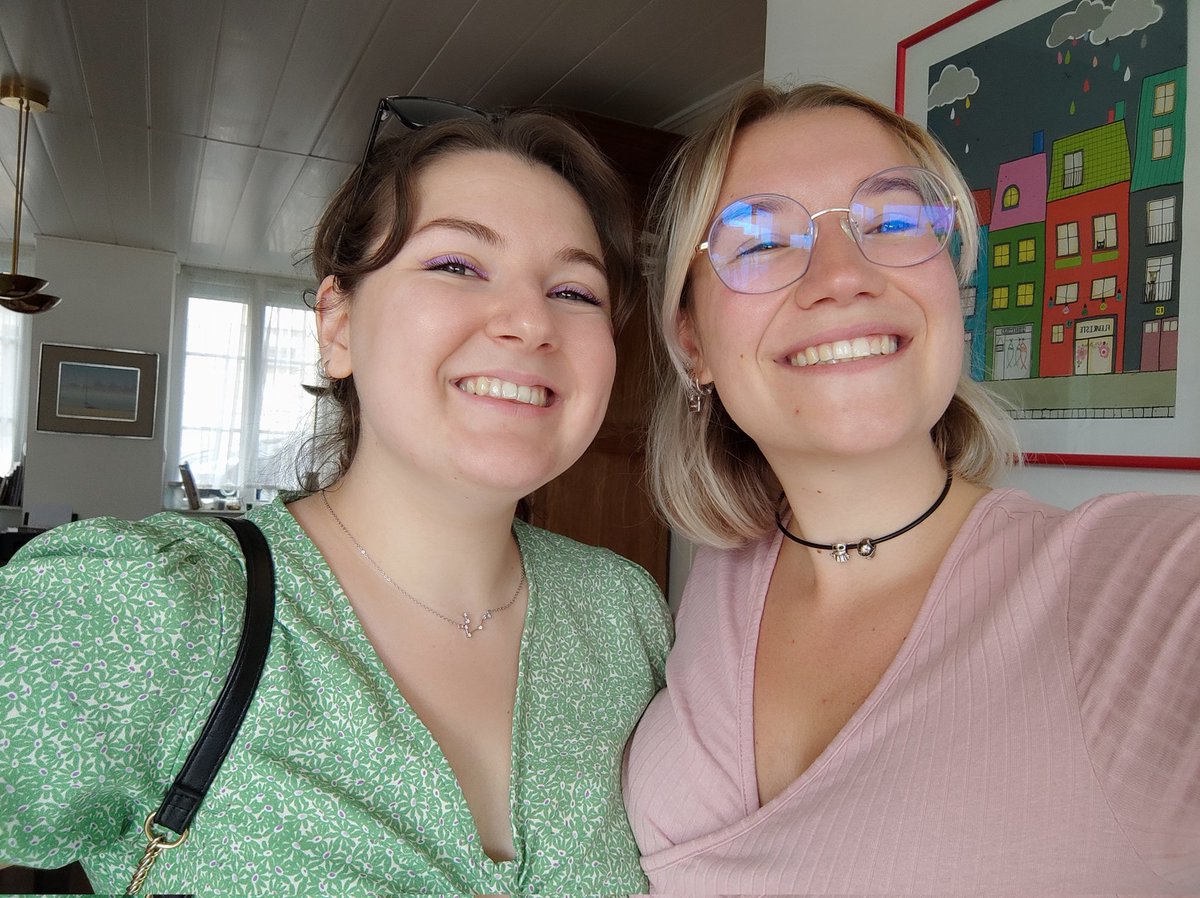 SheepCoco's tweet image. Joyeux anniversaire à ma jolie @_MyNameIsLalo 😍 Hâte de te revoir 🥰