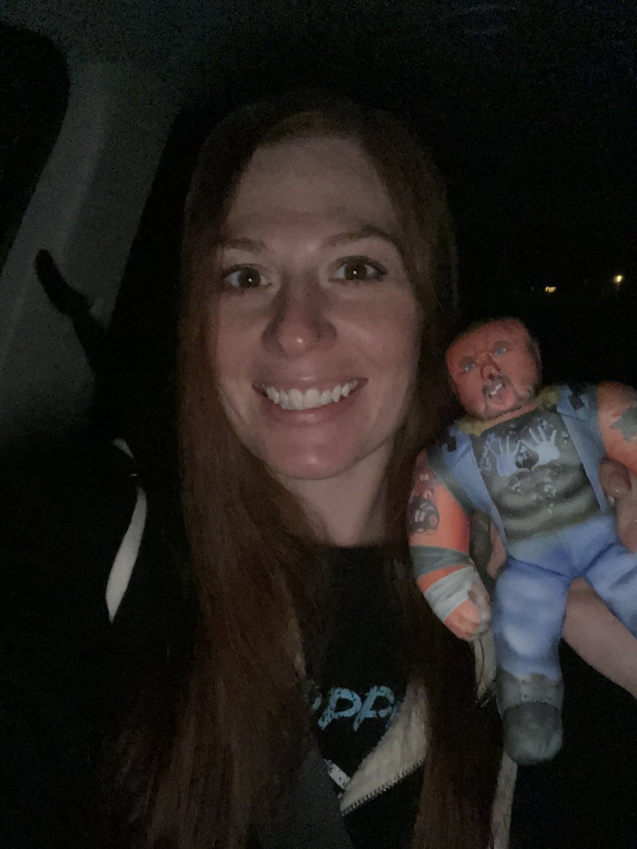 NextLevelGrit's tweet photo. Back on the road again! It’s 4:30 am, but when something is important, you make the time for it! And I brought my new travel buddy! 

#DDPY #DDPYWorks #positivelyunstoppable #ownyourlife #DDPYWarrior #nextlevelgrit #bethespark #warriorwomen #notdoneyet #weightlossjourney #fitness https://t.co/IoORDixdiA