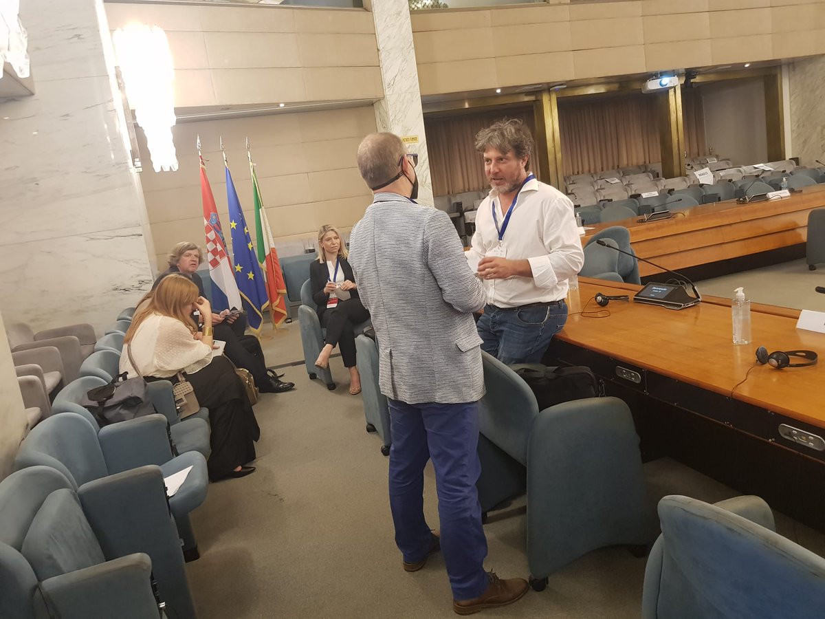 AgsvilCHPE's tweet photo. Incontri #B2B 🤝
#BusinessForum Italia - Croazia 🇮🇹🇭🇷
@ItalyMFA @ITAtradeagency @hgk @HAMAGBICRO #HBOR
#business #cooperation #Italia #Croazia
@grlicradman @luigidimaio https://t.co/Fb3eTmYg9H