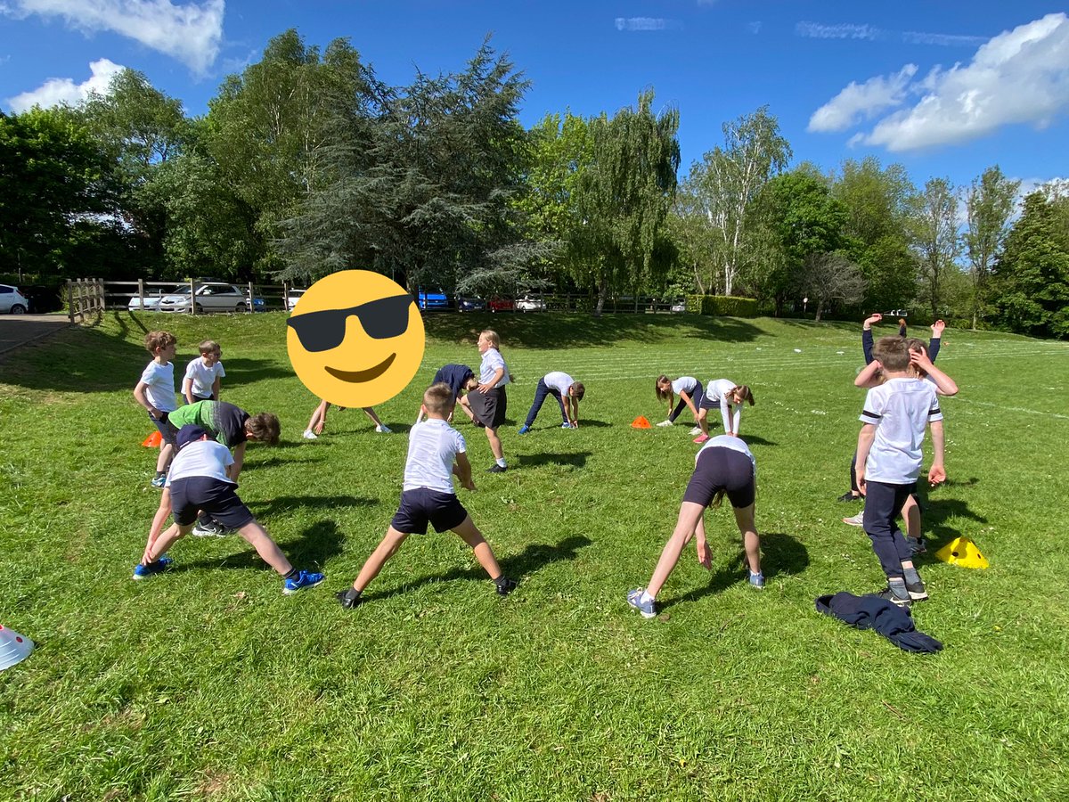 UskPrimary's tweet photo. After school athletics club have blown us away with their #RelayGood energy and team work! Keep it up! 🏃🏻♀️ 🏃♂️ https://t.co/MNI6plVMnj