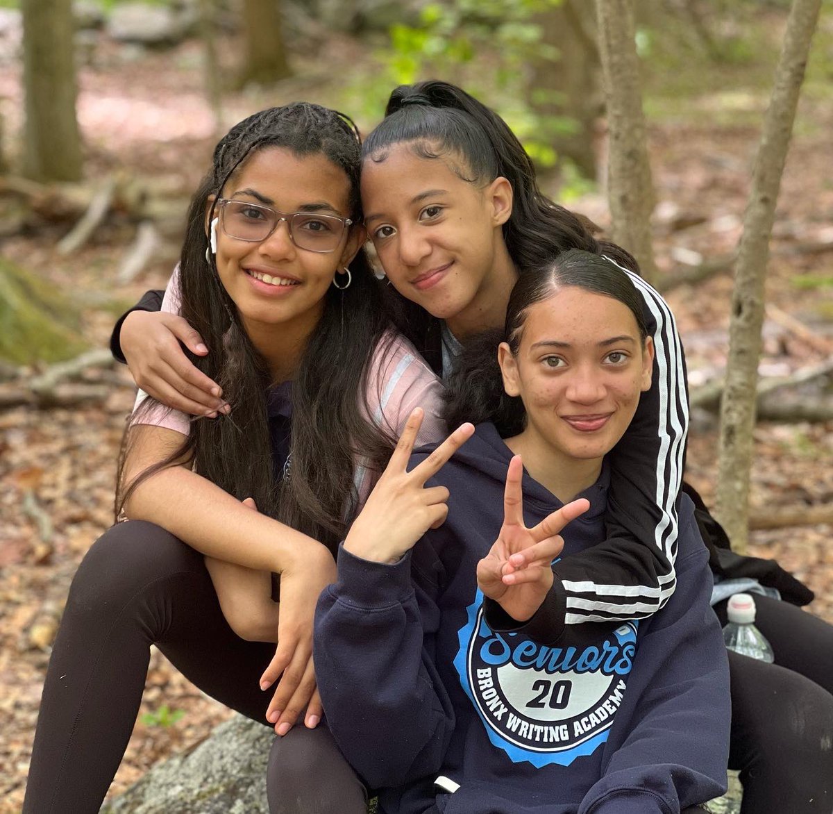 BWA09x323's tweet photo. All smiles at the Taconic Outdoor Educational Center More info at https://t.co/7exGWeS6rE @ucs_uft @CSD9Bronx #NYCDistrict9 #BronxCouncilDistrict16 #BronxCommunityBoard4 @NYCSchools @NYCMayorsOffice @DOEChancellor @nycgov https://t.co/zWfnD4zm9O