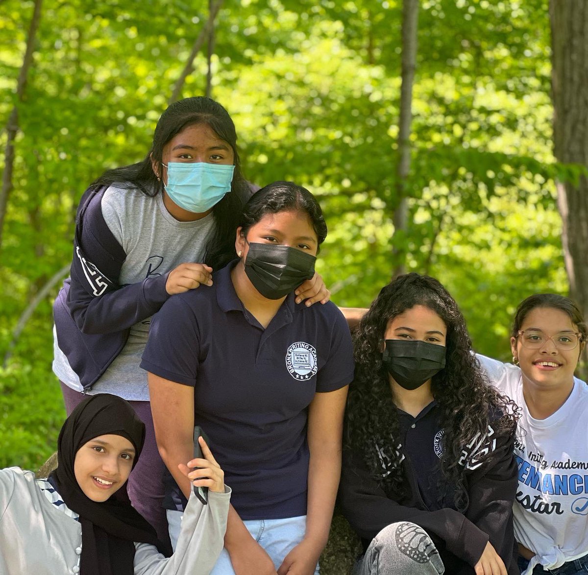 BWA09x323's tweet photo. All smiles at the Taconic Outdoor Educational Center More info at https://t.co/7exGWeS6rE @ucs_uft @CSD9Bronx #NYCDistrict9 #BronxCouncilDistrict16 #BronxCommunityBoard4 @NYCSchools @NYCMayorsOffice @DOEChancellor @nycgov https://t.co/zWfnD4zm9O
