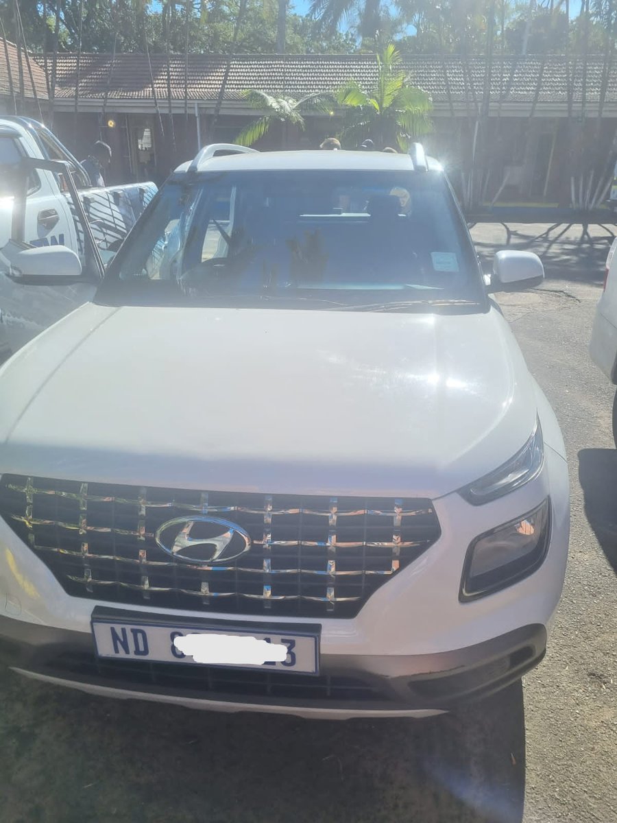 SAPoliceService's tweet photo. #sapsKZN Duo, aged 26 and 27, are appearing before the KwaDukuza Magistrates Court this morning on charges of possession of car-breaking implements. This follows their arrest in Ballito on 24/05. #RemoteJamming device &amp; number plates seized. #TrioCrimes ME
https://t.co/BuPOVPhCaU https://t.co/YCNoHzADqa