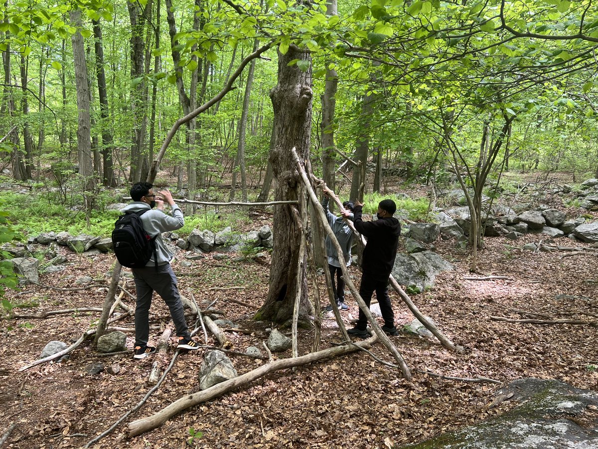BWA09x323's tweet photo. Team building and survival skills at the Taconic Outdoor Educational Center More info at https://t.co/7exGWeS6rE @ucs_uft @CSD9Bronx #NYCDistrict9 #BronxCouncilDistrict16 #BronxCommunityBoard4 @NYCSchools @NYCMayorsOffice @DOEChancellor @nycgov https://t.co/nRx2ILB9ie