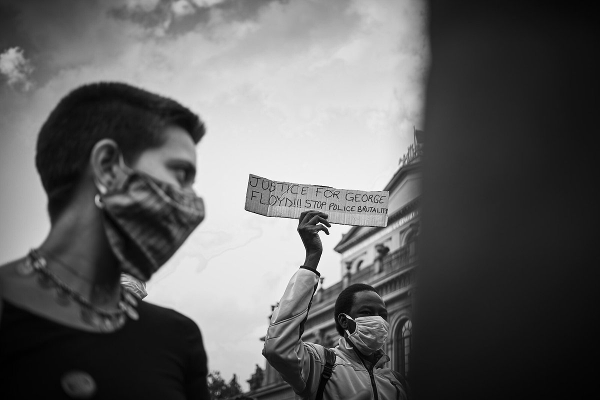 derrechterand's tweet photo. George Floyd - ermordet von einem weißen Polizisten am 25. Mai 2020

#BlackLivesMatter https://t.co/ZpHBBqy65A