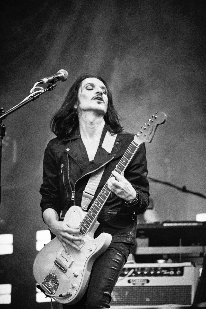 PLACEBOWORLD's tweet photo. Stadium MK, Milton Keynes, 21st May 2022 w/ @MCRofficial. 

Photo Credit: Scarlet Page https://t.co/56v2we492C