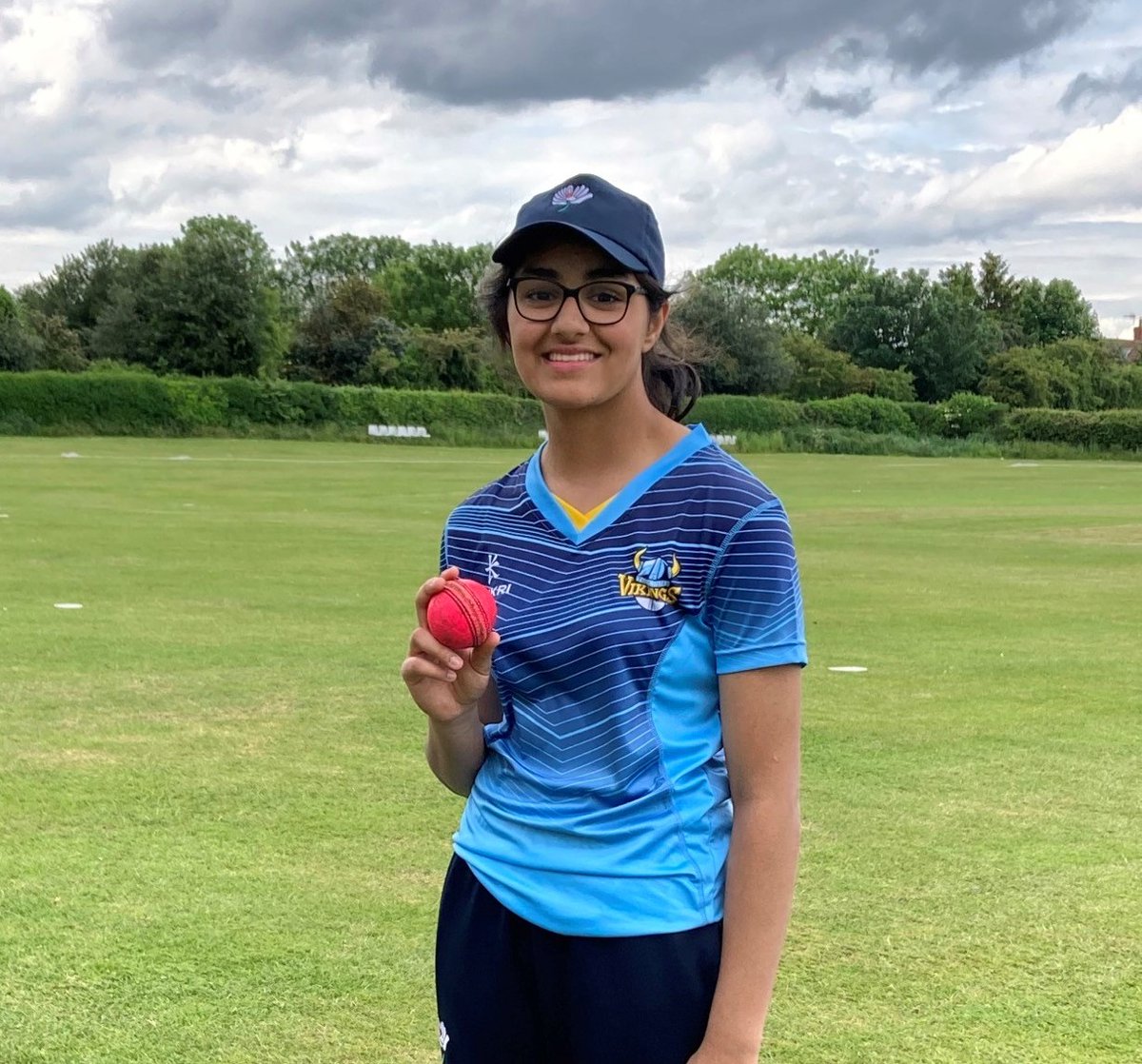 Yorkshire Women Under 15s completed an emphatic victory over Nottinghamshire last Friday, with Imaan Effendi taking a hattrick 🙌

Scorecard 👉 ow.ly/7NUq50Jhqfg