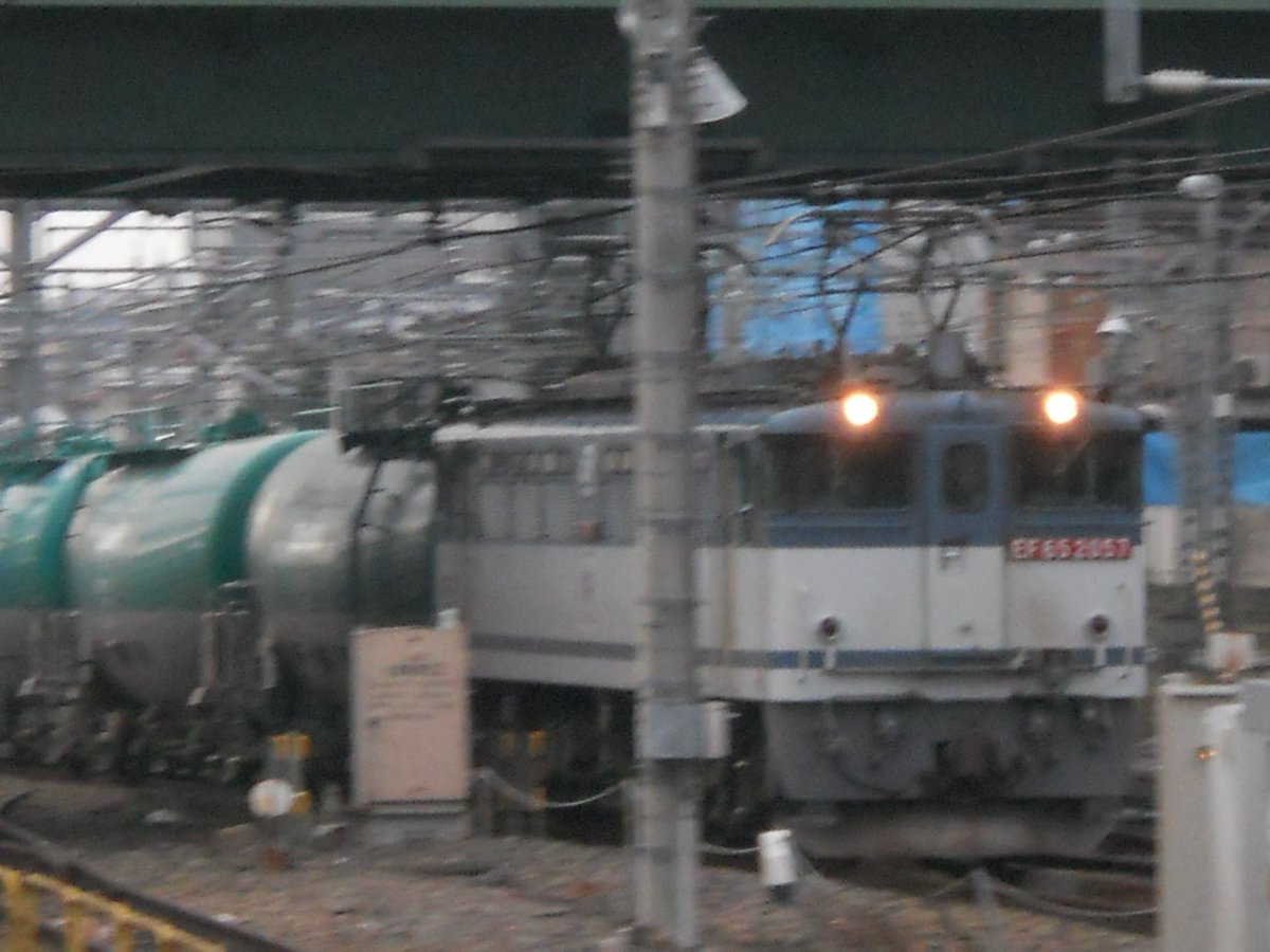 LemonMilk_80s's tweet photo. #みんなで開催するEF65展覧会
#EF652057
#EF652117
#EF652138
廃車が確定した3機を
長年の活躍お疲れ様でした。
(1枚目酷いですがw) https://t.co/uO2cB9M68R