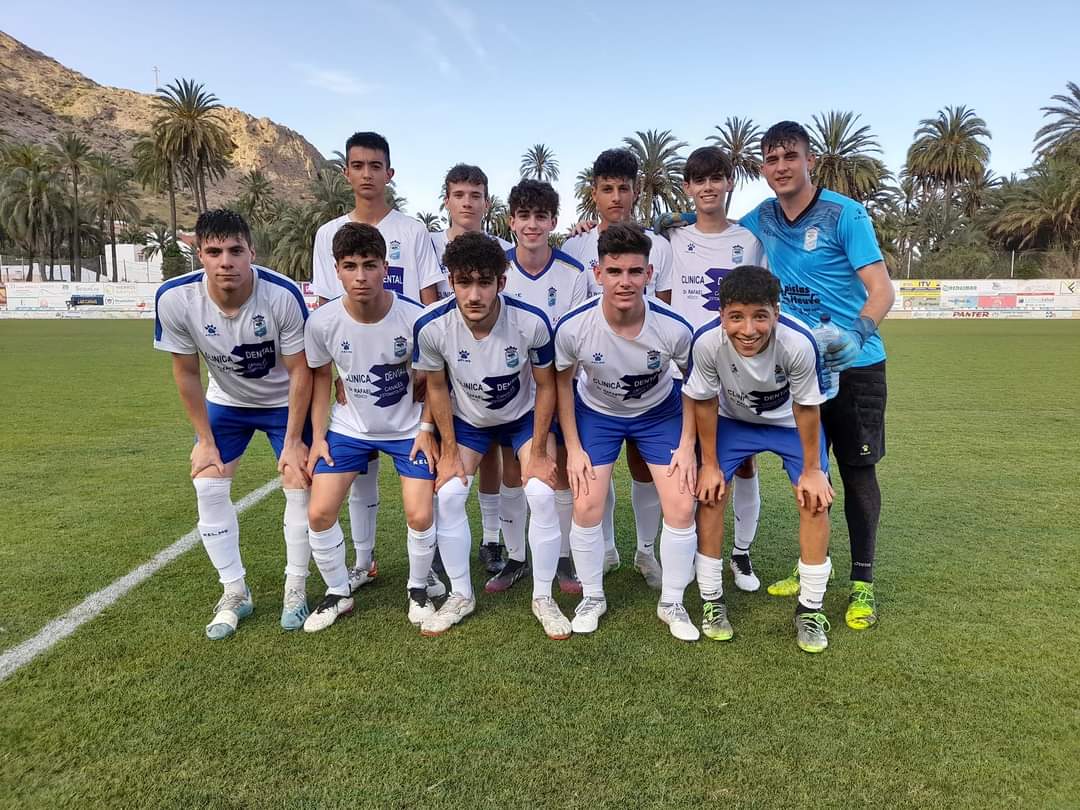 callosadptva's tweet photo. .
Jornada 29 Primera Regional (Grupo 9)

Partido jugado en el Municipal El Palmeral
Sábado 21 Mayo 2022 (19.15 horas)

Juvenil A Callosa Dtva C.F. 5️⃣
Orihuela C.F. B 0️⃣

⚽ Marouan (Penalti)
⚽ Carlos Rives
⚽⚽ José Antonio @toskaniko_19
⚽ Fran Aniorte 

#AlexSolano @FcoMonera https://t.co/lOQWxPiQde