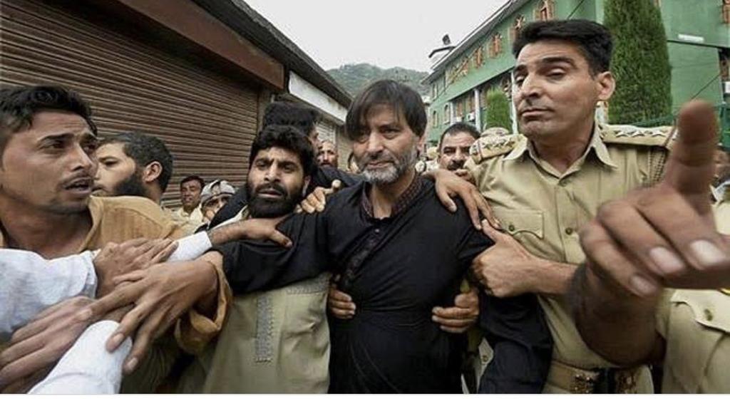 TrendsJip's tweet image. A warrior for of his motherland .. the powers of the world are quiet yet the screams of injustice can be heard by all .. yasin Malik you are a hero .. may ALLAH be with you ..
#Pak_StandsWithYasinMalik