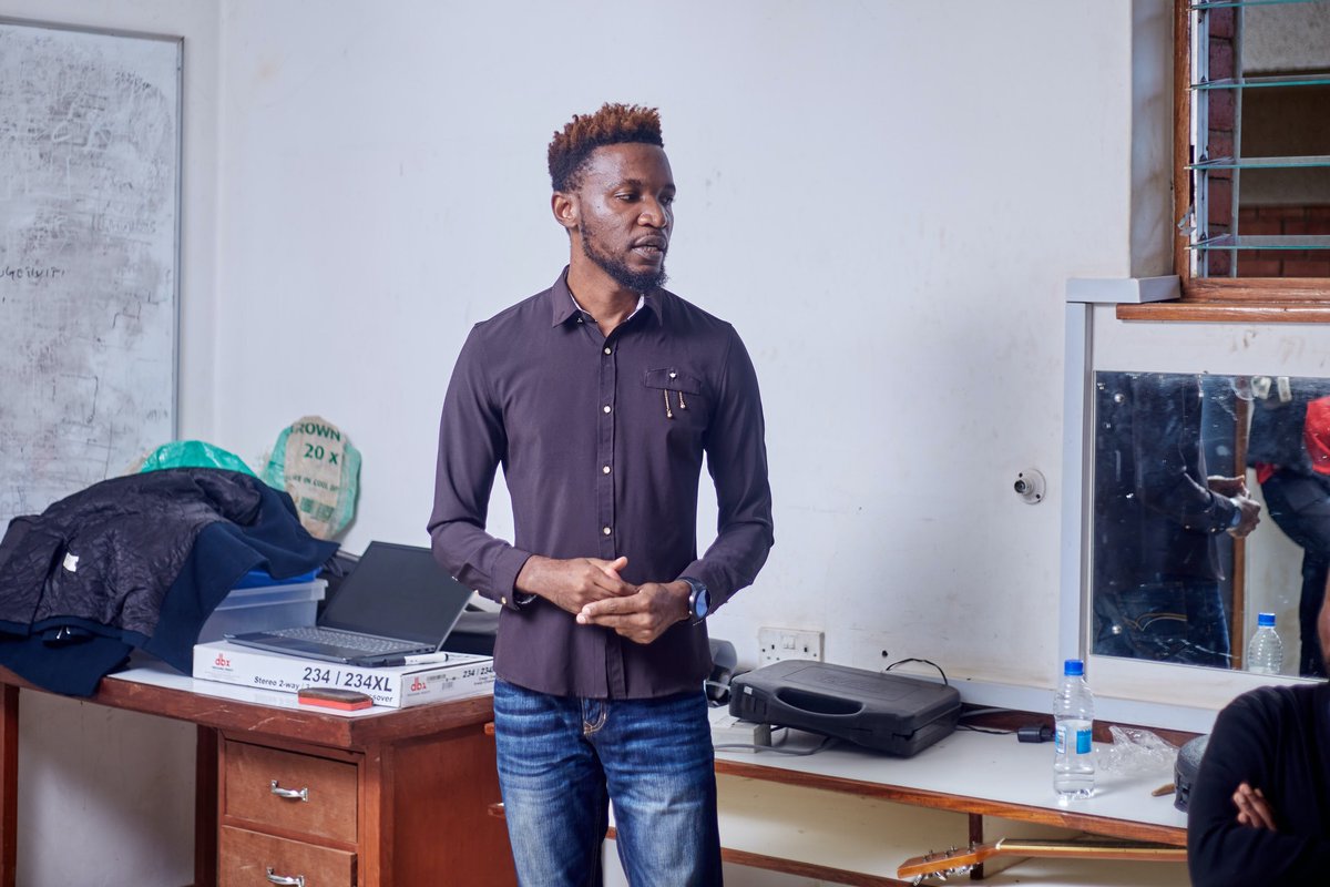 sula_malawi's tweet photo. Meet Adrian Mwalija who has 10 years experience in band performance and teaching. He holds a Bachelors degree in Arts with a credit from #Unima. Adrian lead band leadership during #Sulatraining organised by #UnimaFPA in partnership with musicinafrica #SoundConnectsFund #SulaMw https://t.co/3r6we3a05a